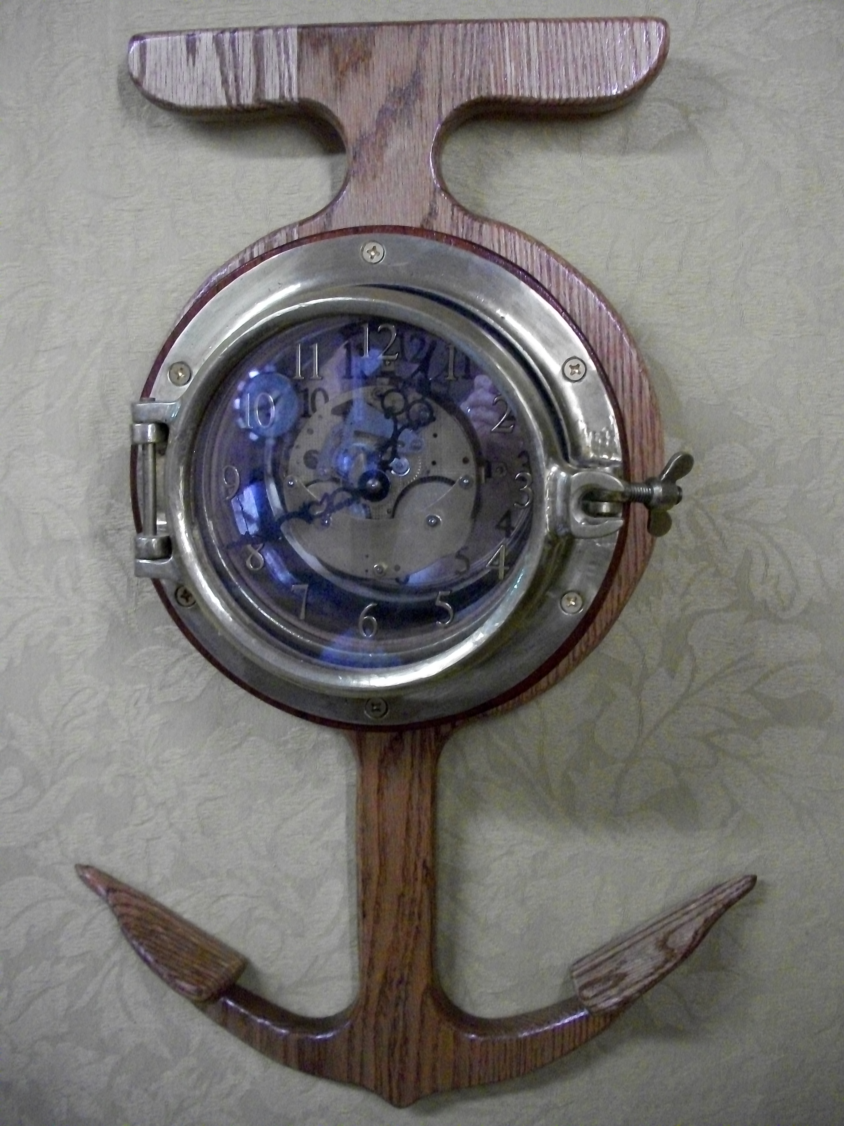 wall2018/ShipPortalClock.JPG